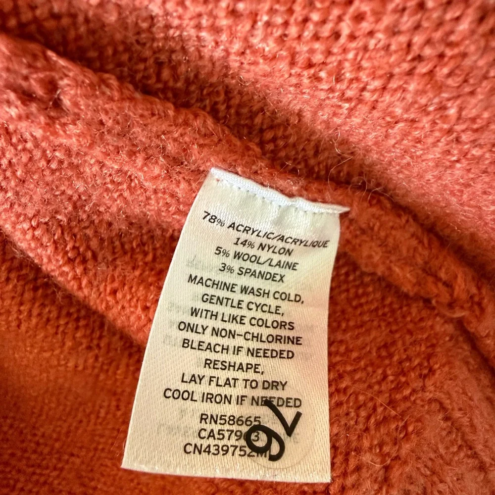 Caslon chic coral